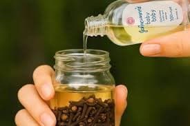 A Busca pela Pele Revitalizada: Abordagens Científicas e Caseiras para Atenuar Rugas Profundas