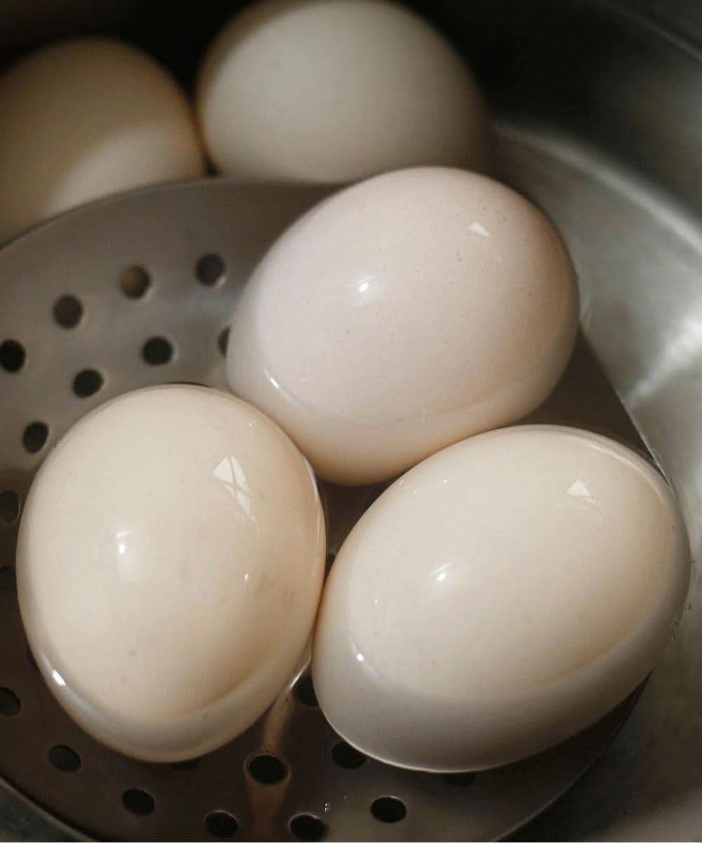 Médicos revelam que comer 3 ovos por dia causa...